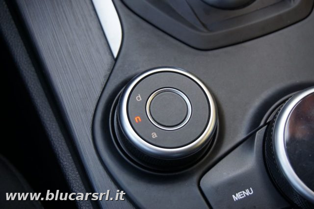 ALFA ROMEO Stelvio usata, con Sensori di parcheggio posteriori