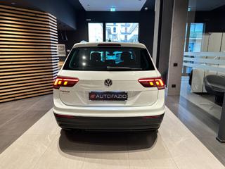 VOLKSWAGEN Tiguan usata, con Fendinebbia