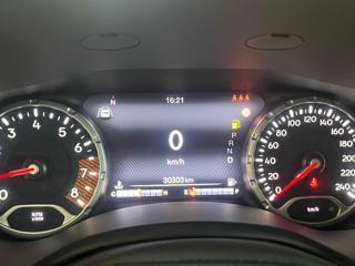 JEEP Renegade usata, con USB