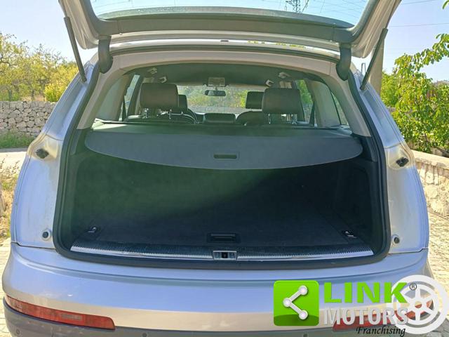 AUDI Q7 usata, con Sedile posteriore sdoppiato