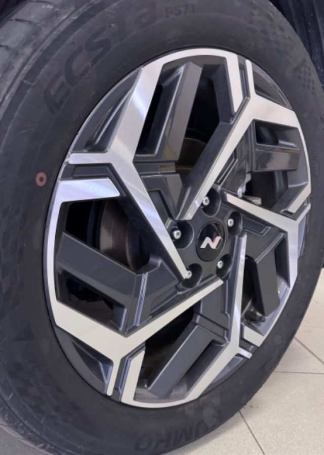 HYUNDAI Kona usata, con Servosterzo