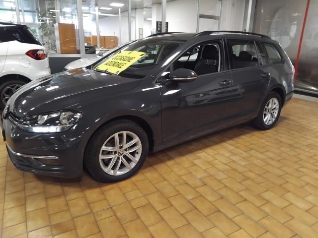 VOLKSWAGEN Golf usata, con Airbag laterali