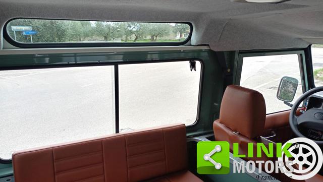 LAND ROVER Defender usata 12