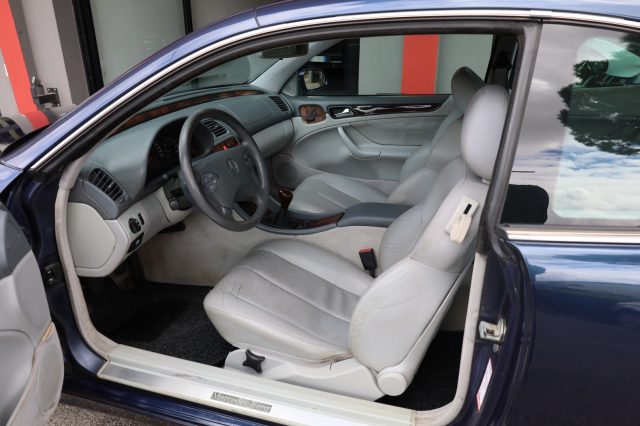 MERCEDES-BENZ CLK 200 usata, con Interni in pelle