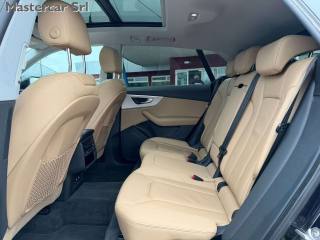 AUDI Q8 usata, con Sistema di navigazione