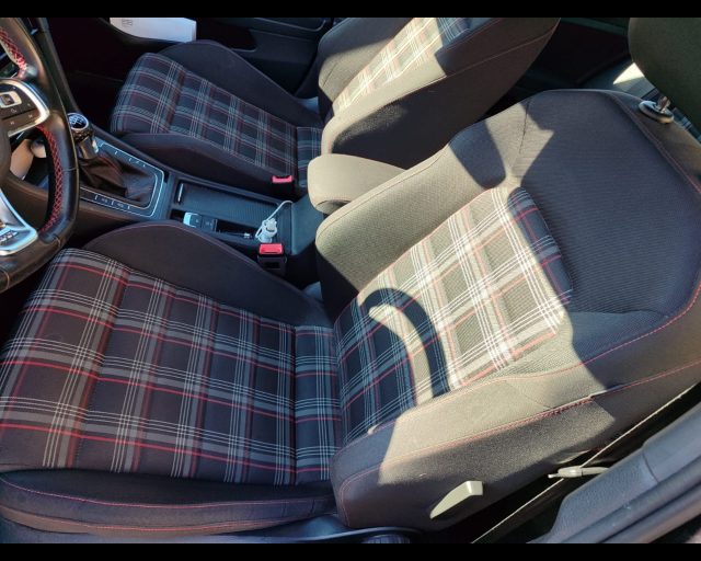 VOLKSWAGEN Golf usata 5