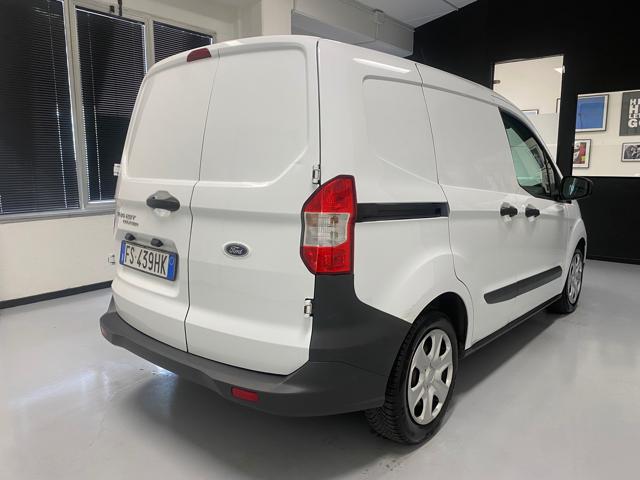 FORD Transit Courier usata, con Alzacristalli elettrici