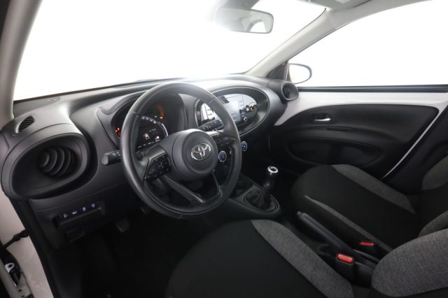 TOYOTA Aygo X usata 1