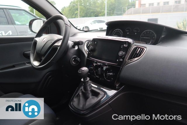 LANCIA Ypsilon usata 12
