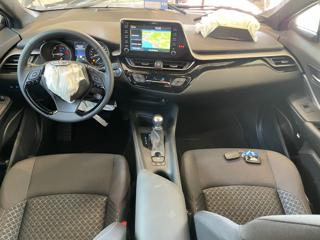 TOYOTA C-HR usata, con Regolazione elettrica sedili