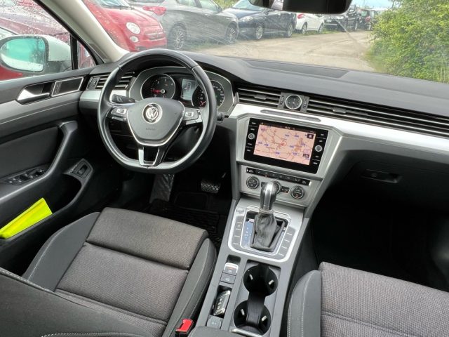 VOLKSWAGEN Passat usata, con Lettore CD