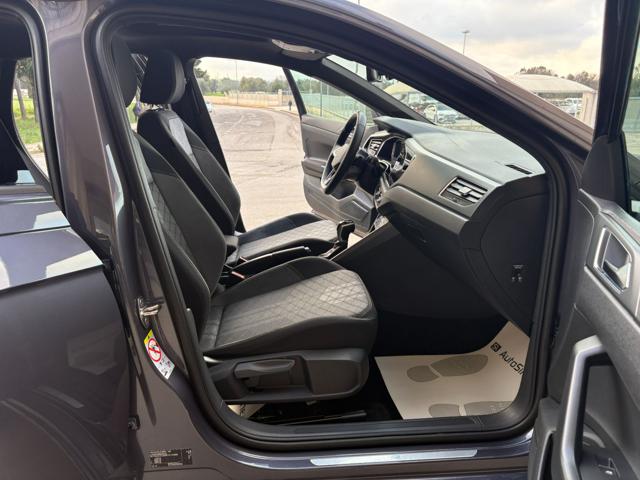 VOLKSWAGEN Taigo usata, con Controllo automatico clima