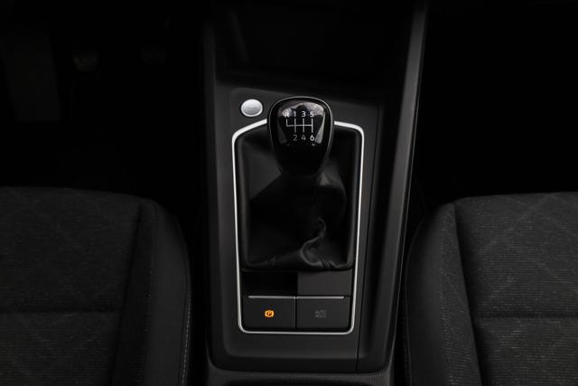 VOLKSWAGEN Golf usata, con Fari Xenon