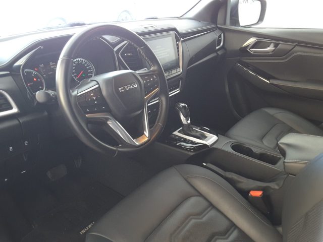 ISUZU D-Max usata, con Boardcomputer
