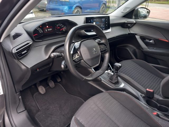 PEUGEOT 2008 usata, con Fari LED