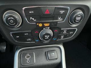 JEEP Compass usata, con Volante in pelle