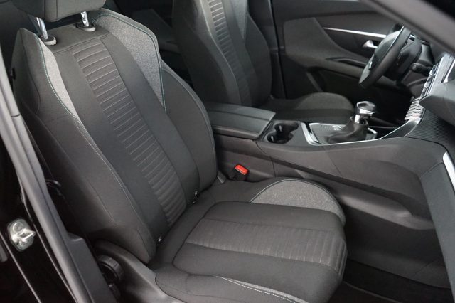 PEUGEOT 3008 usata 27