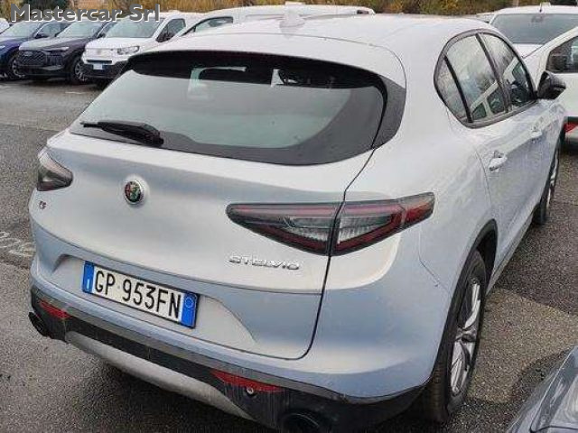 ALFA ROMEO Stelvio usata, con Alzacristalli elettrici