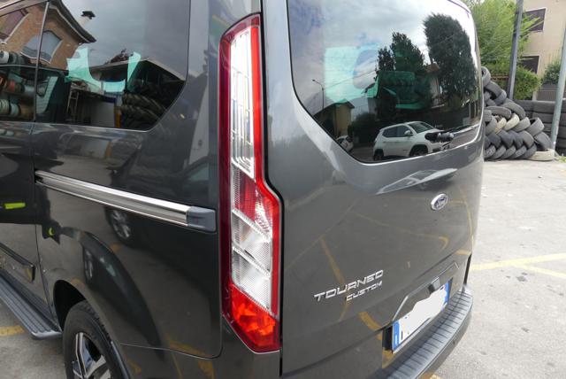 FORD Tourneo Custom usata, con Sensori di parcheggio posteriori