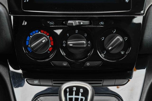 LANCIA Ypsilon usata, con Autoradio digitale