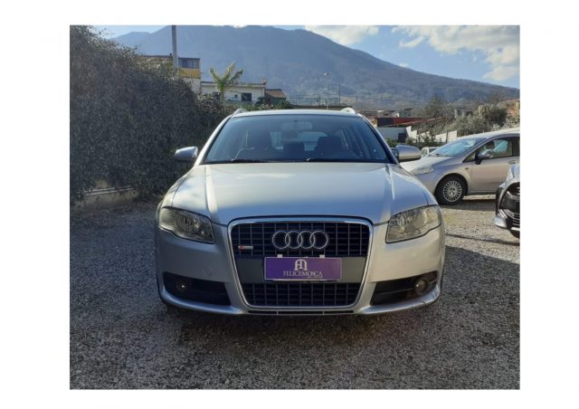 AUDI A4 usata, con Autoradio