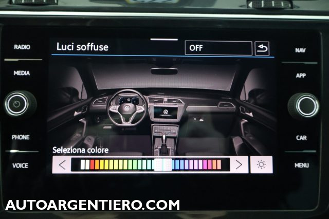 VOLKSWAGEN Tiguan usata, con USB