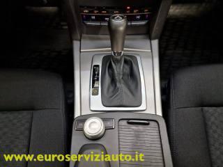 MERCEDES-BENZ E 220 usata, con Luci diurne LED