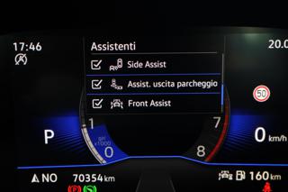 VOLKSWAGEN T-Roc usata, con Autoradio digitale