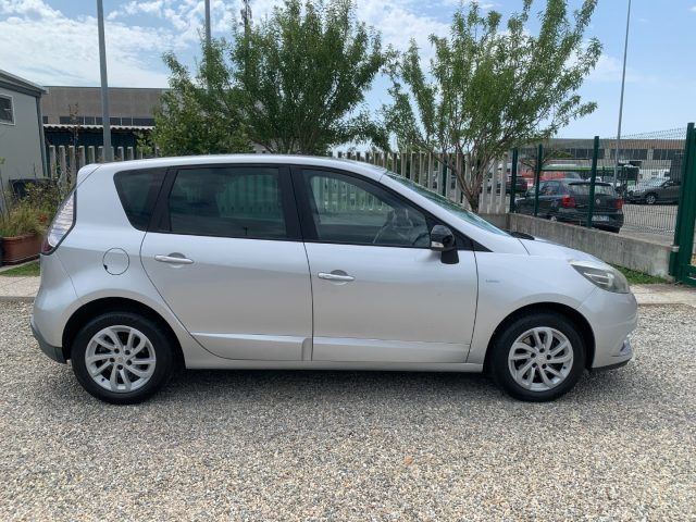 RENAULT Scenic usata, con Autoradio