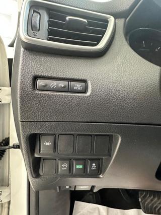 NISSAN Qashqai usata, con USB
