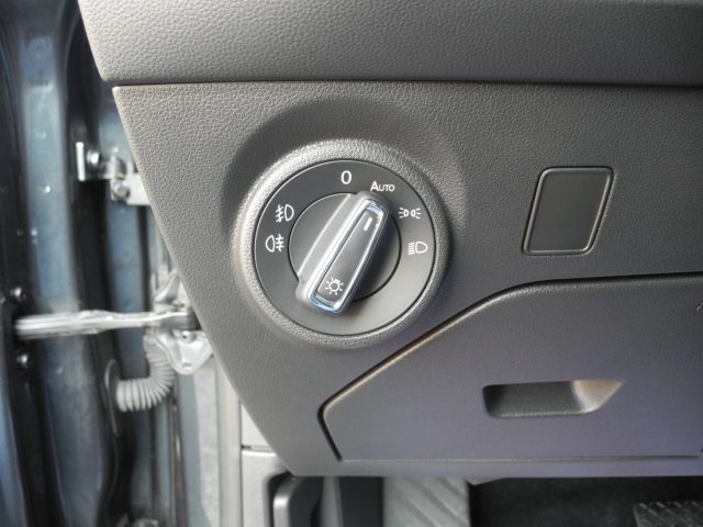 SEAT Leon usata, con Schermo multifunzione interamente digitale