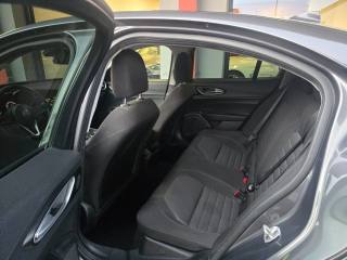 ALFA ROMEO Giulia usata, con Climatizzatore