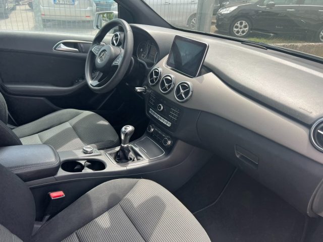 MERCEDES-BENZ B 180 usata, con Cruise Control