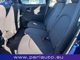 TOYOTA Yaris usata, con Servosterzo