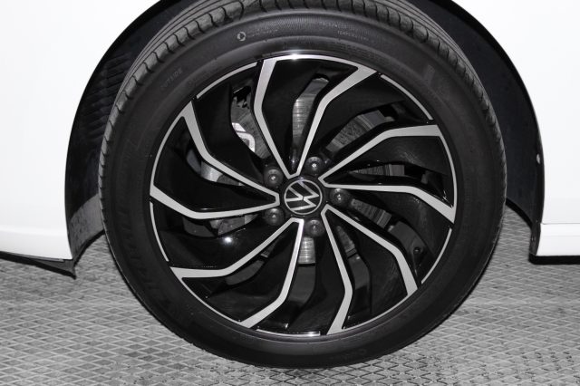 VOLKSWAGEN Golf usata, con Controllo elettronico della corsia
