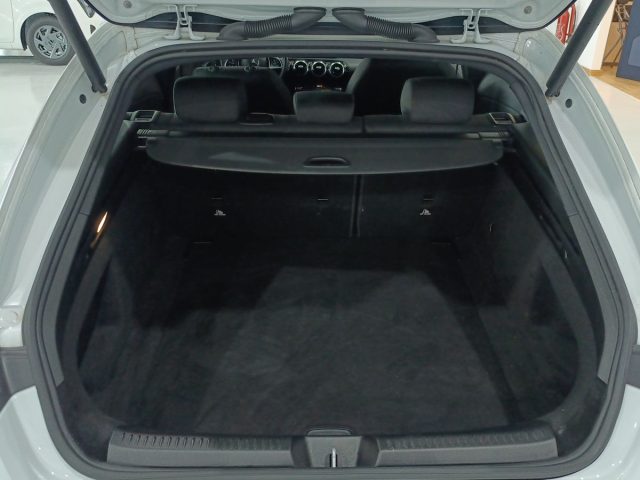 MERCEDES-BENZ CLA 180 usata, con Servosterzo