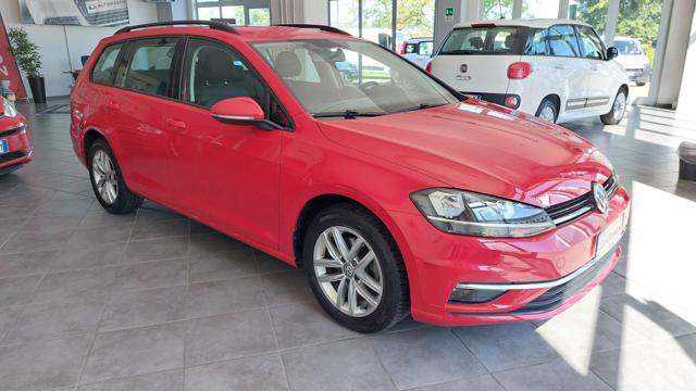VOLKSWAGEN Golf Variant usata, con Airbag