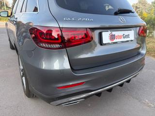 MERCEDES-BENZ GLC 220 usata, con Sensori di parcheggio anteriori
