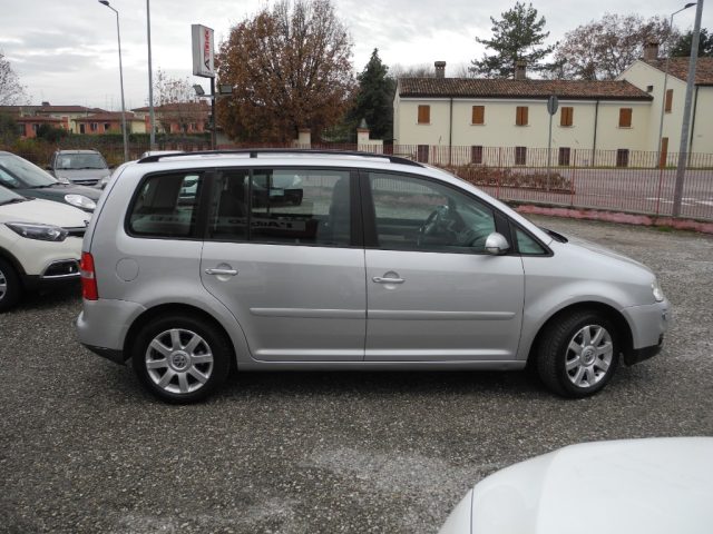 VOLKSWAGEN Touran usata 72
