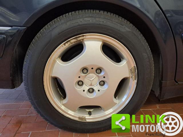 MERCEDES-BENZ E 200 usata 20