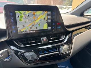 TOYOTA C-HR usata, con Fari Xenon