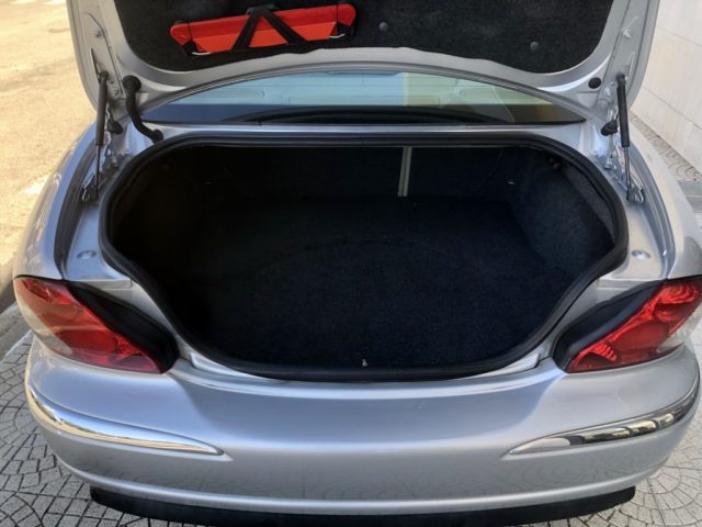 JAGUAR X-Type usata, con Autoradio