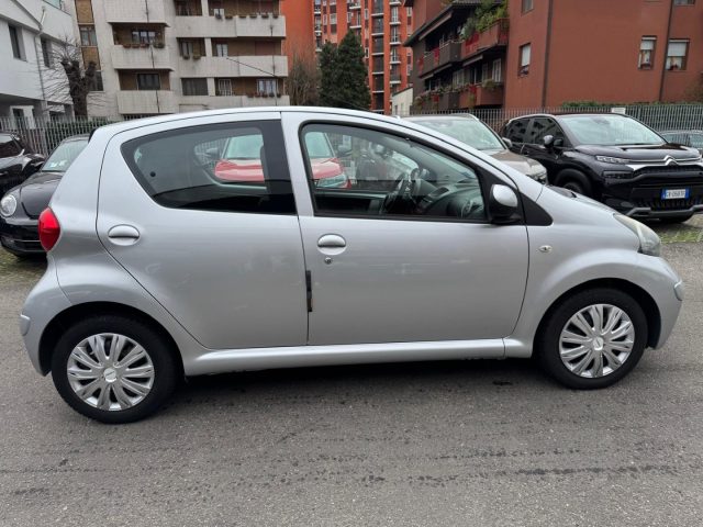 TOYOTA Aygo usata, con Alzacristalli elettrici