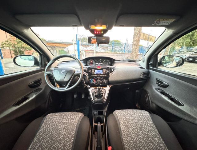 LANCIA Ypsilon usata, con USB