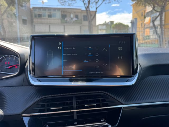 PEUGEOT 208 usata, con Park Distance Control
