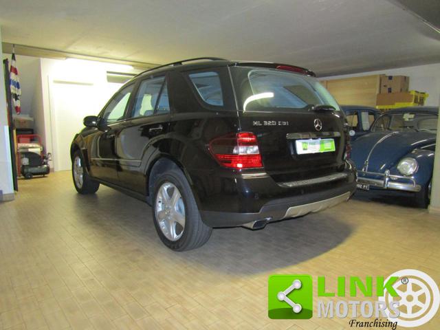 MERCEDES-BENZ ML 320 usata, con Alzacristalli elettrici