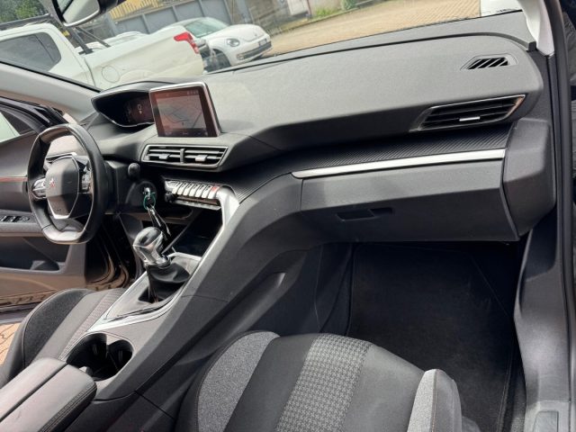 PEUGEOT 3008 usata, con Cruise Control