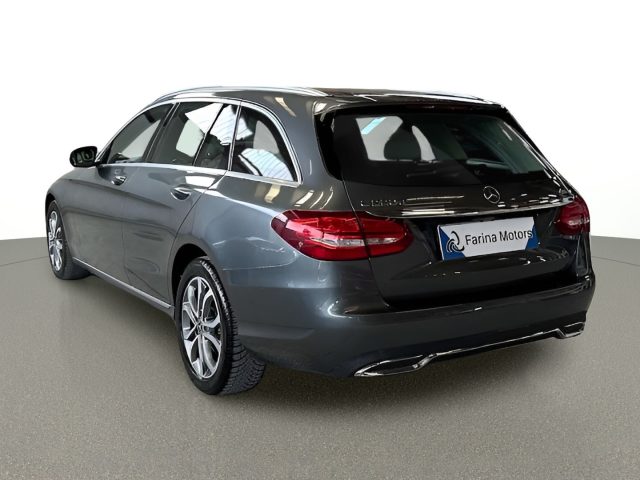 MERCEDES-BENZ C 220 usata, con Boardcomputer