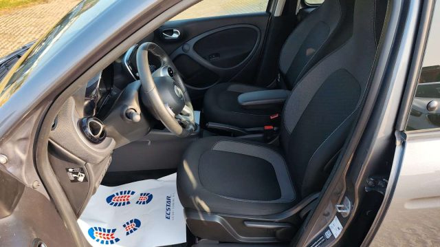 SMART ForFour usata, con Park Distance Control