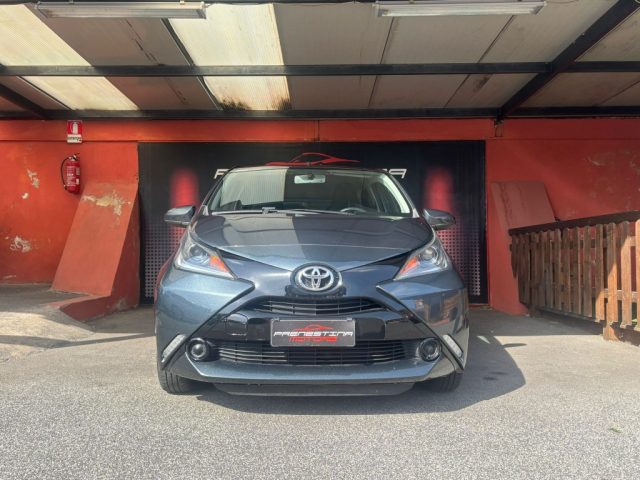 TOYOTA Aygo usata, con Airbag